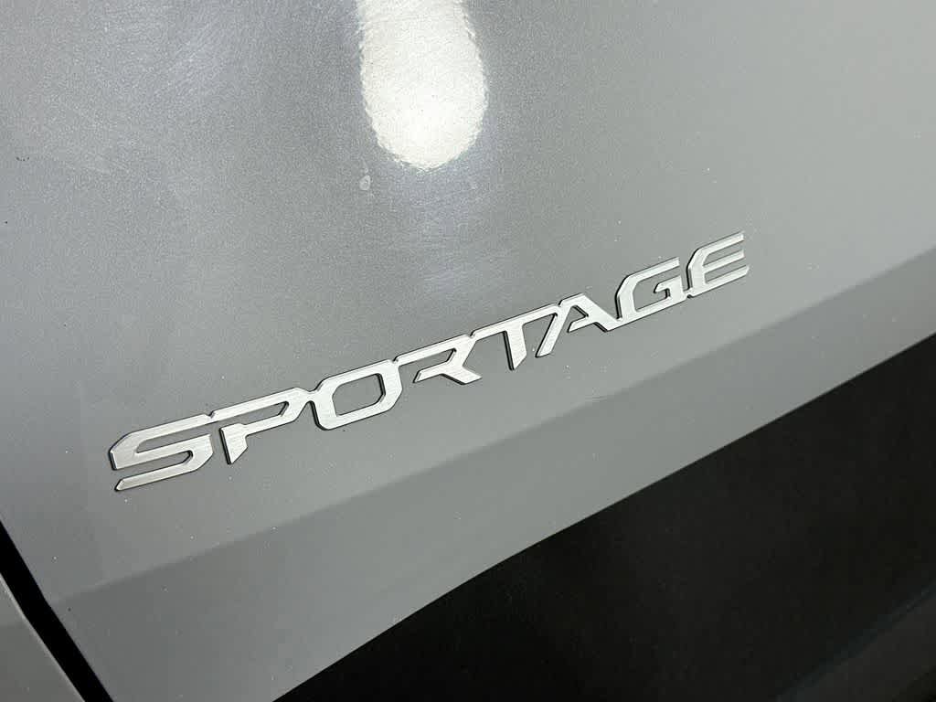 Used 2023 Kia Sportage X-Line AWD/4WD image 7