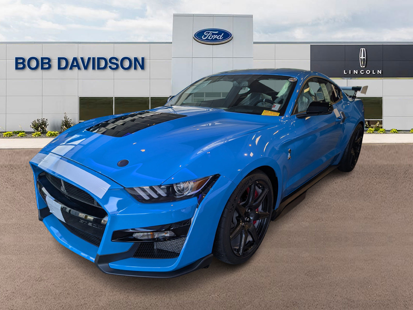 Certified 2022 Ford Mustang Shelby GT500 w/ Carbon Fiber Track Pack image 1