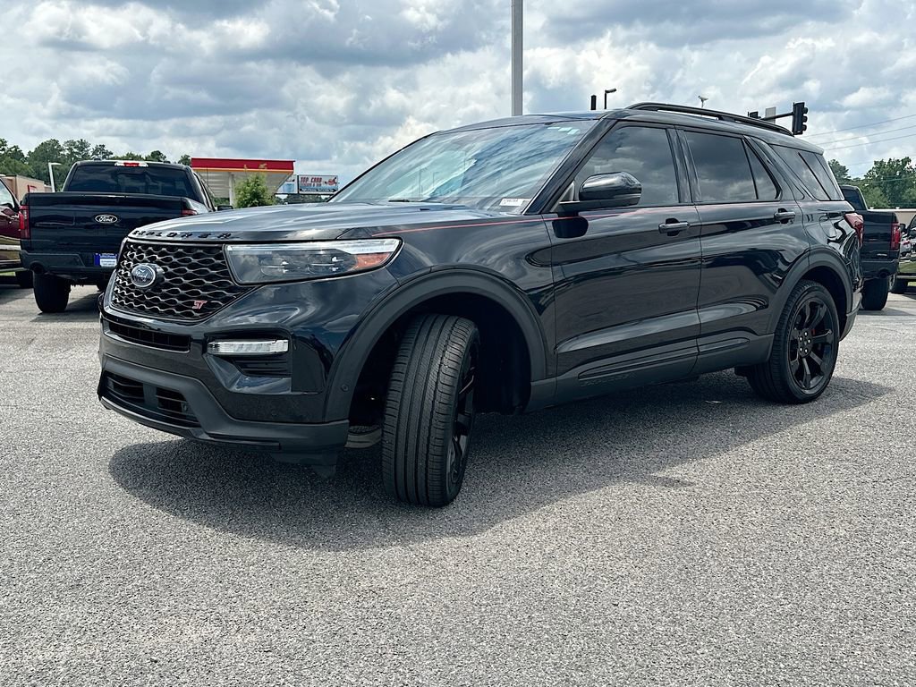 Certified 2021 Ford Explorer ST w/ Equipment Group 401A AWD/4WD image 2