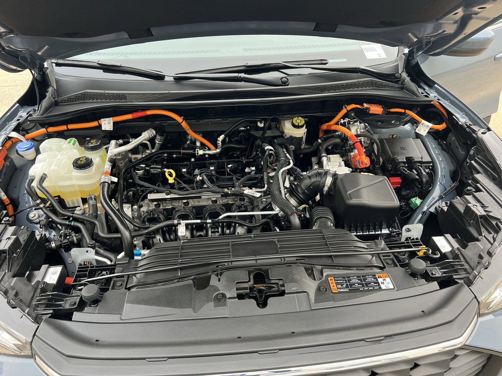 Certified 2025 Ford Escape SE image 28