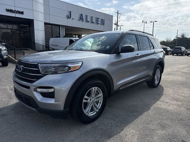 Certified 2022 Ford Explorer XLT w/ Equipment Group 202A