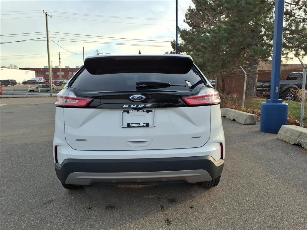 Certified 2022 Ford Edge SEL w/ Convenience Package image 3