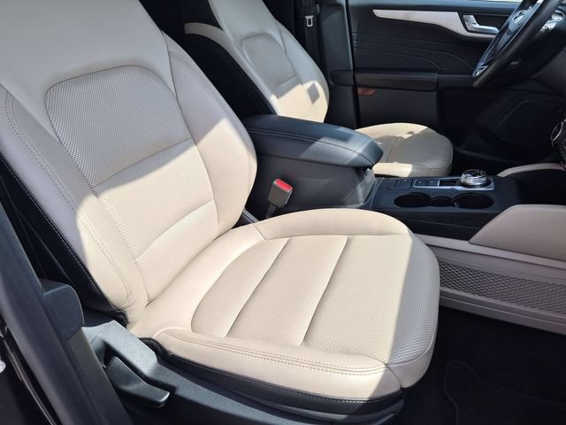 Certified 2021 Ford Escape SEL FWD image 30