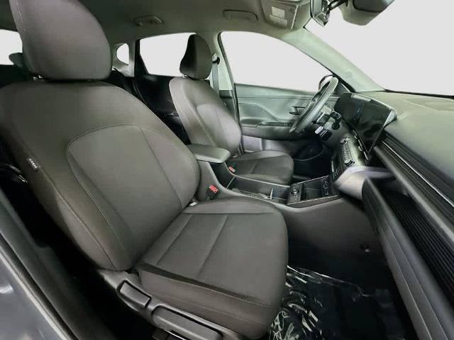 Used 2025 Hyundai Kona SEL FWD image 15