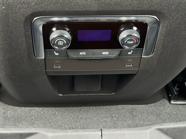 Used 2025 Chevrolet Tahoe Z71 w/ Comfort Package image 28