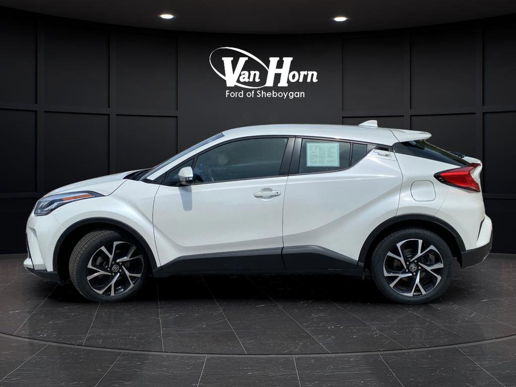 Used 2020 Toyota C-HR XLE FWD image 2