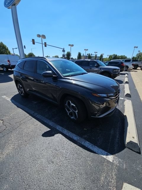Used 2023 Hyundai Tucson SEL w/ Convenience Package FWD image 2