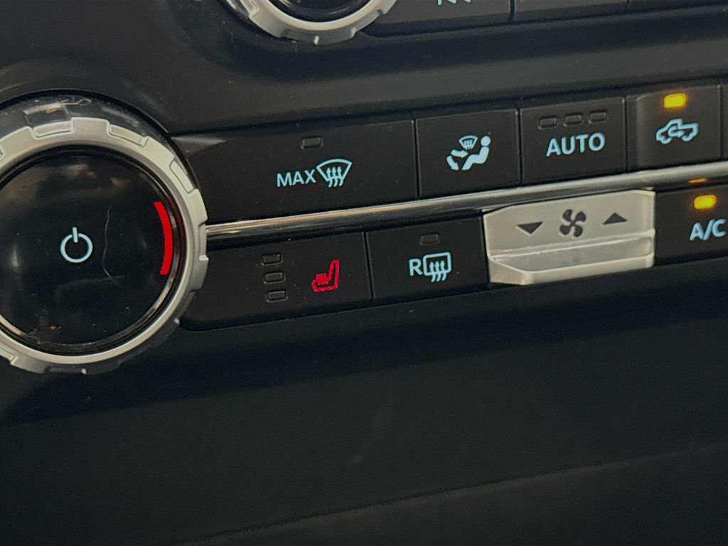 Certified 2023 Ford F150 XLT w/ Equipment Group 302A High image 23