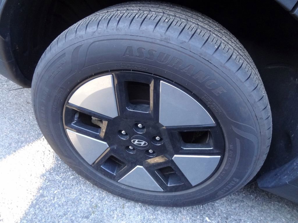 Used 2025 Hyundai Santa Fe SEL image 9