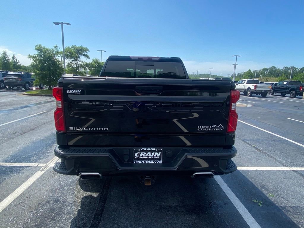 Used 2023 Chevrolet Silverado 1500 High Country w/ Technology Package AWD/4WD image 6