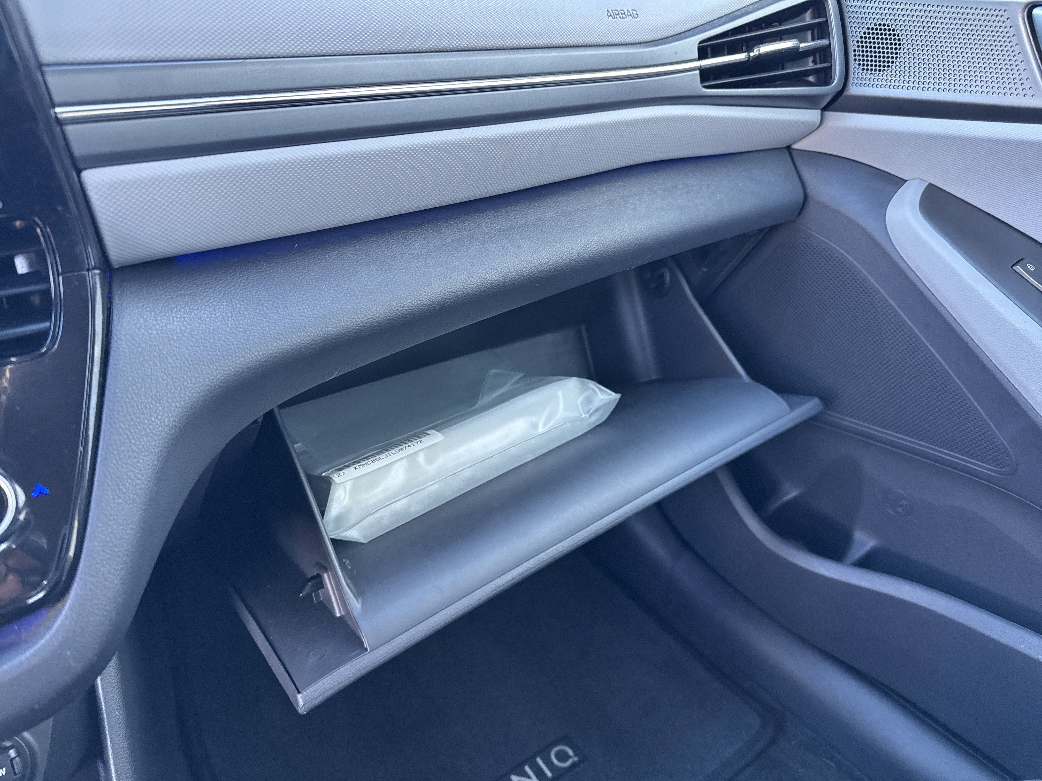 Used 2020 Hyundai Ioniq Limited image 35