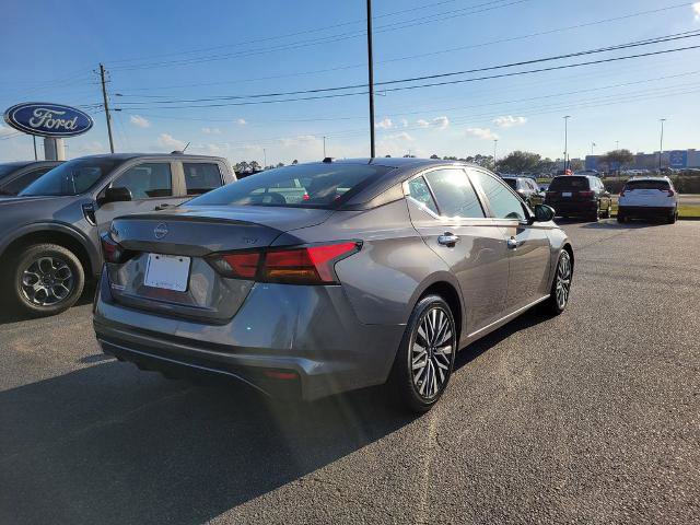 Used 2024 Nissan Altima 2.5 SV image 5