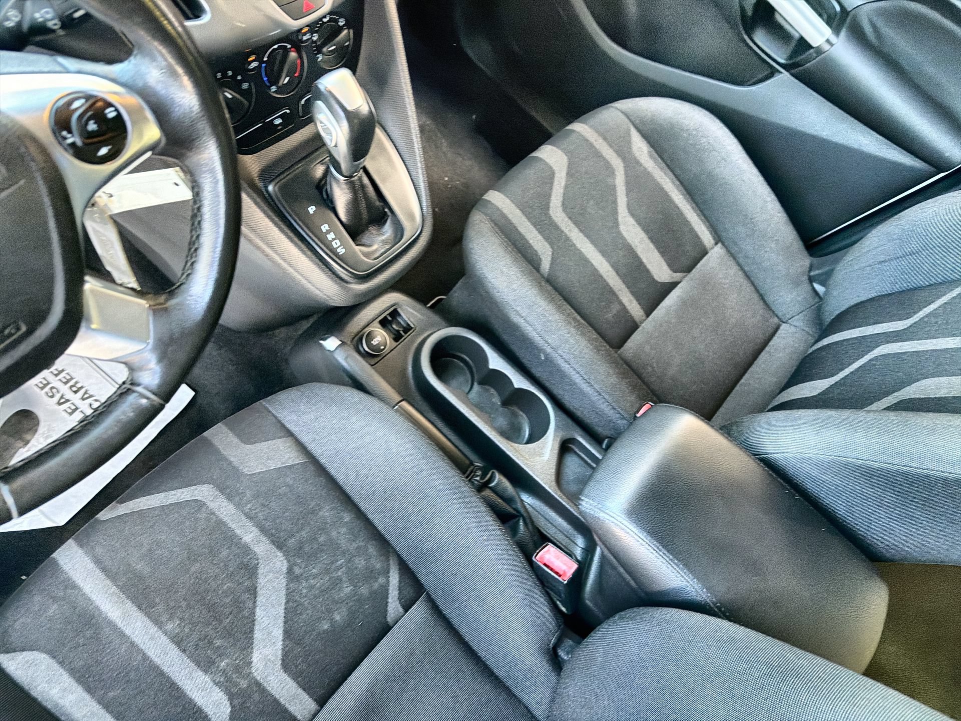 Certified 2018 Ford Transit Connect XLT FWD image 20