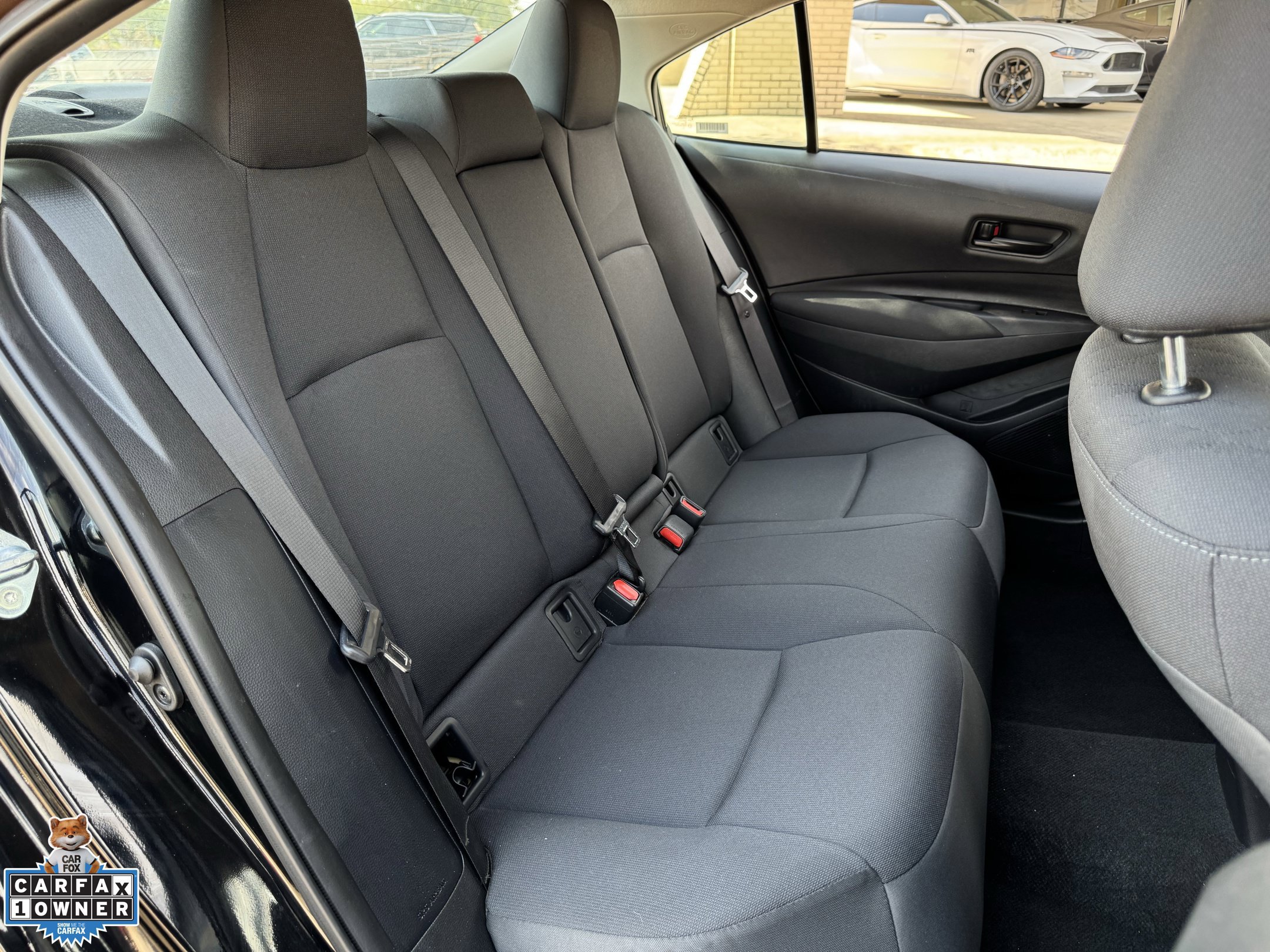 Used 2025 Toyota Corolla LE FWD image 31