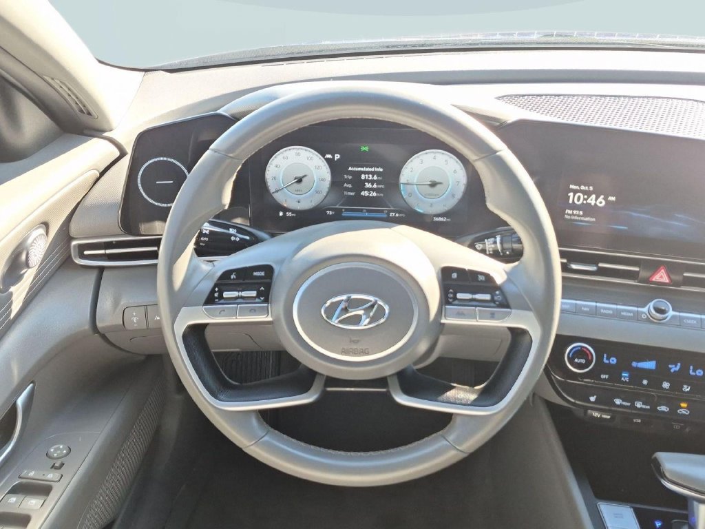 Used 2023 Hyundai Elantra SEL w/ Convenience Package FWD image 14