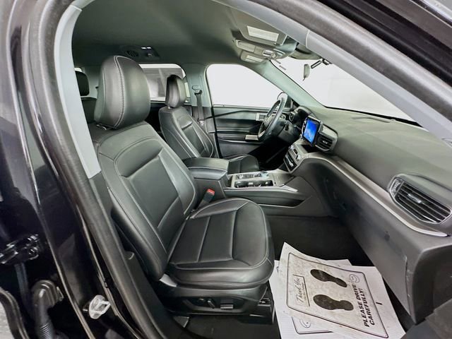 Certified 2023 Ford Explorer XLT w/ Equipment Group 202A image 36