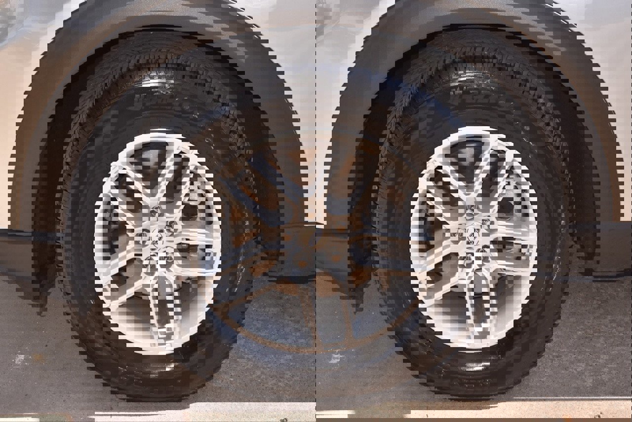 Certified 2025 Ford Explorer Active w/ Active Comfort Package image 38