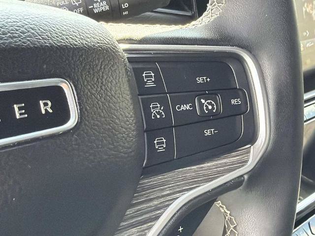 Used 2024 Jeep Wagoneer Series II w/ Flexible Seating Group AWD/4WD image 14
