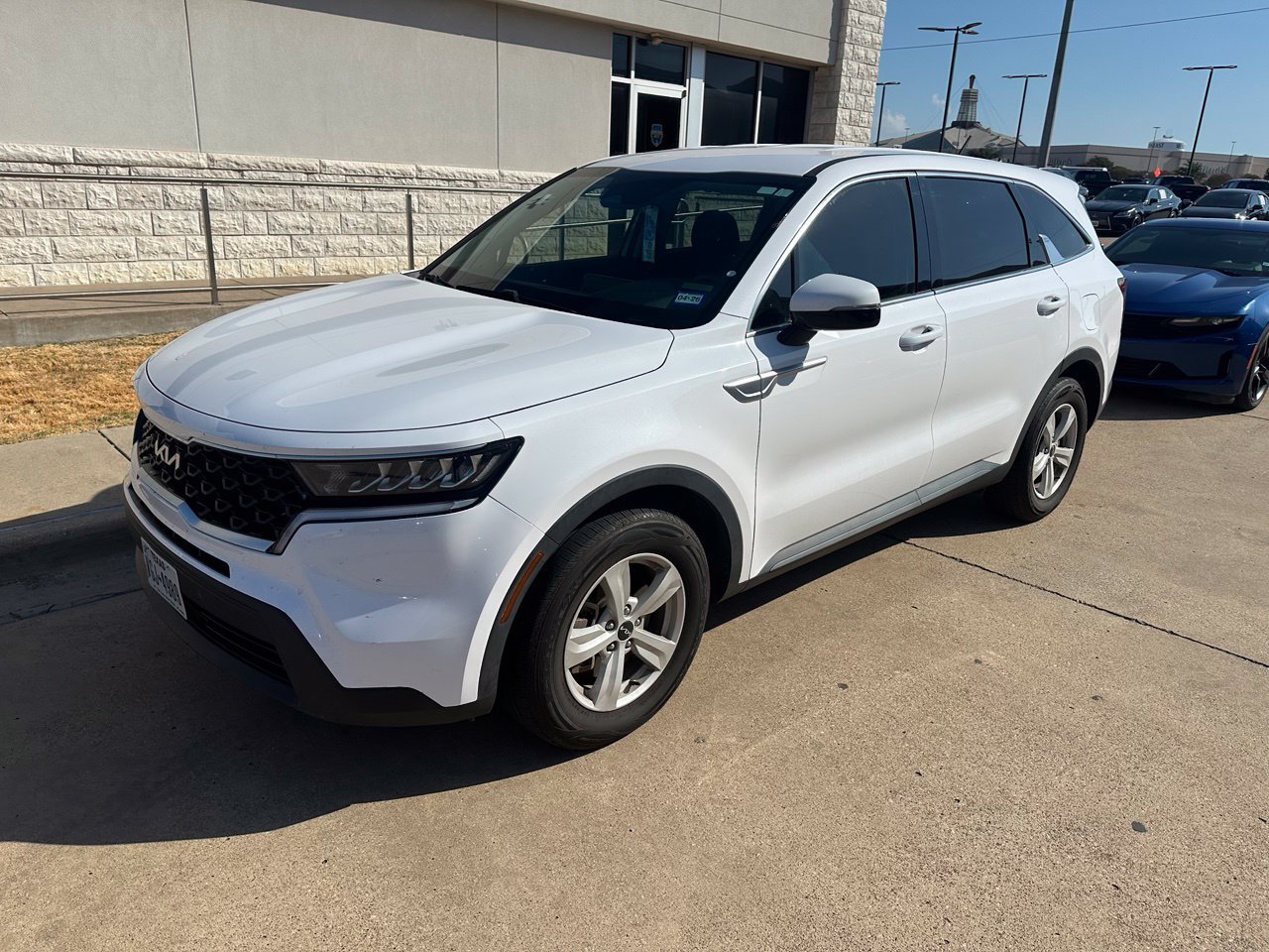 Used 2023 Kia Sorento LX