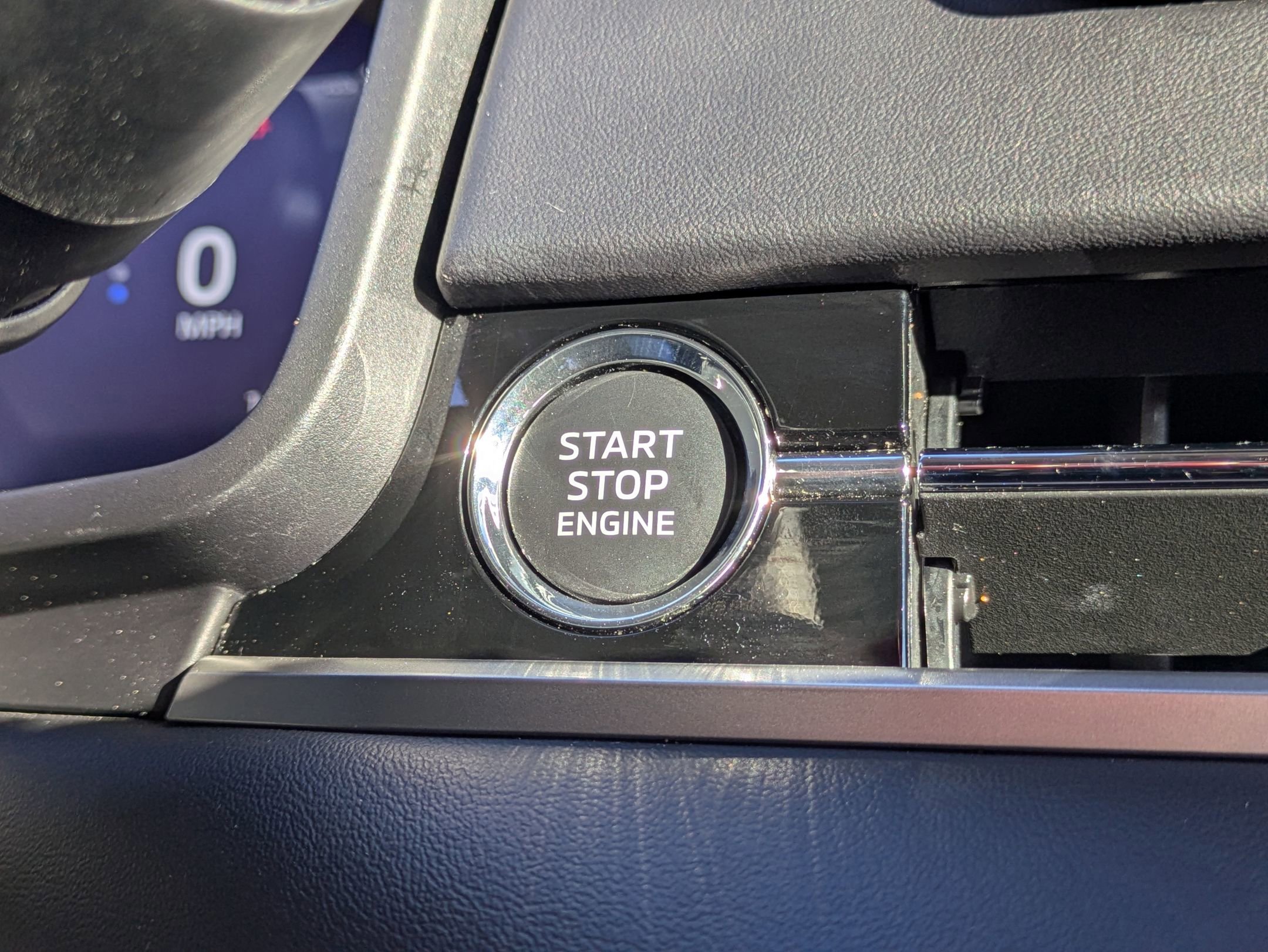 Used 2024 Mitsubishi Outlander SEL Black Edition image 24