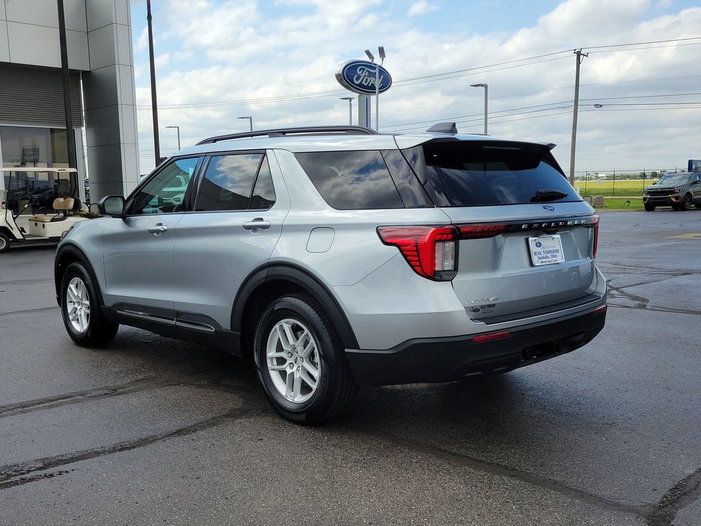 Certified 2025 Ford Explorer Active RWD image 6