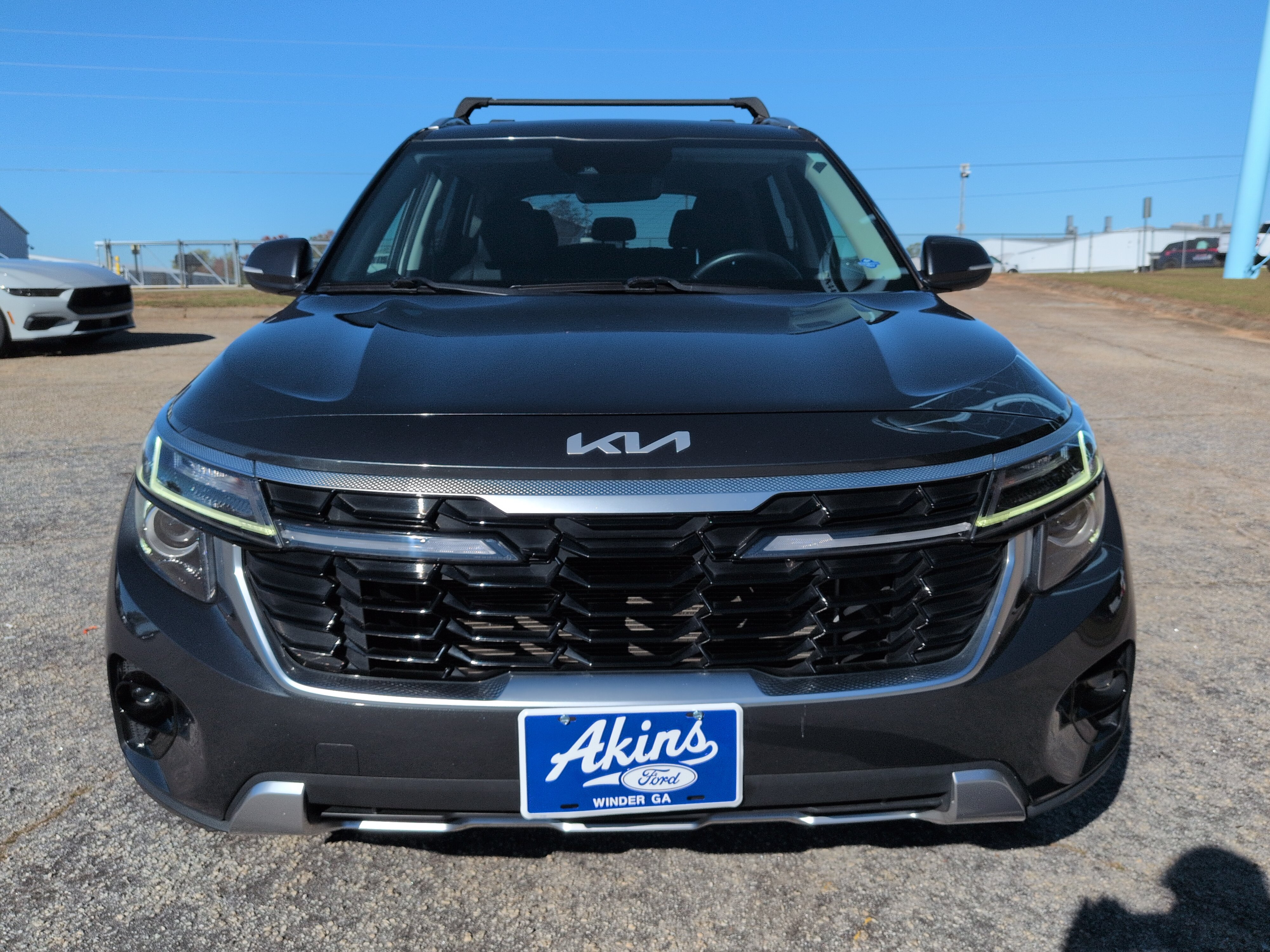 Used 2024 Kia Seltos EX FWD image 7