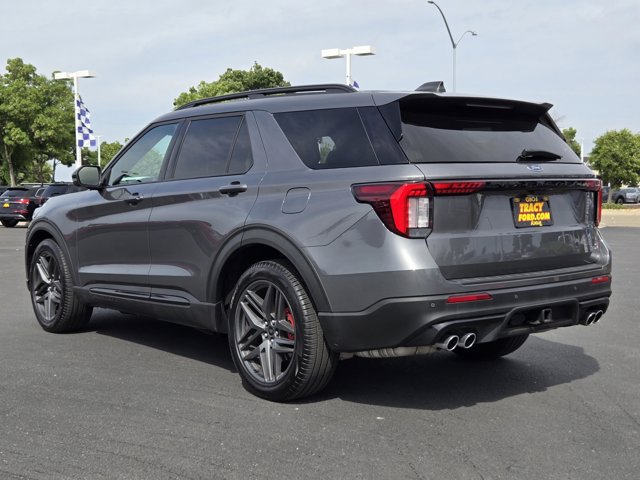 Certified 2025 Ford Explorer ST AWD/4WD image 6