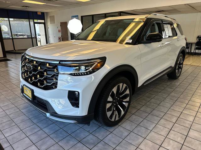Certified 2026 Ford Explorer Platinum w/ LUX Leather Package AWD/4WD image 3