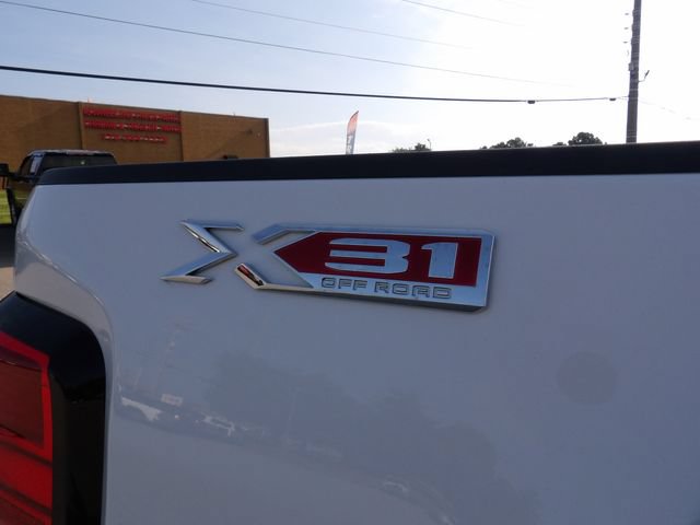 Used 2024 GMC Sierra 2500 Pro AWD/4WD image 14