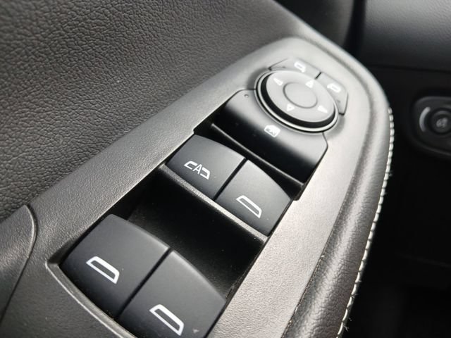 Used 2024 Buick Encore GX Avenir w/ Avenir Convenience Package FWD image 12