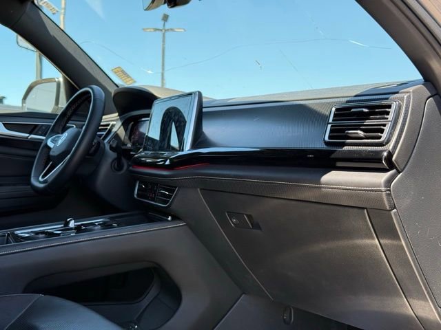 Used 2024 Volkswagen Atlas Cross Sport SEL AWD/4WD image 18