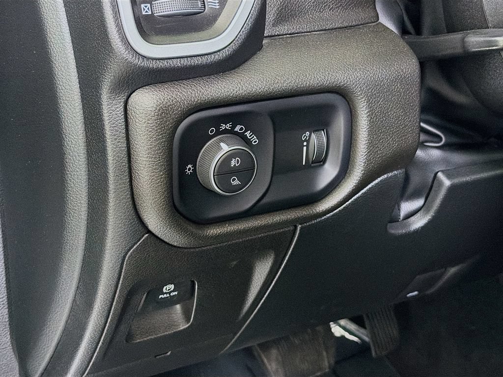 Used 2022 RAM 1500 Big Horn AWD/4WD image 13