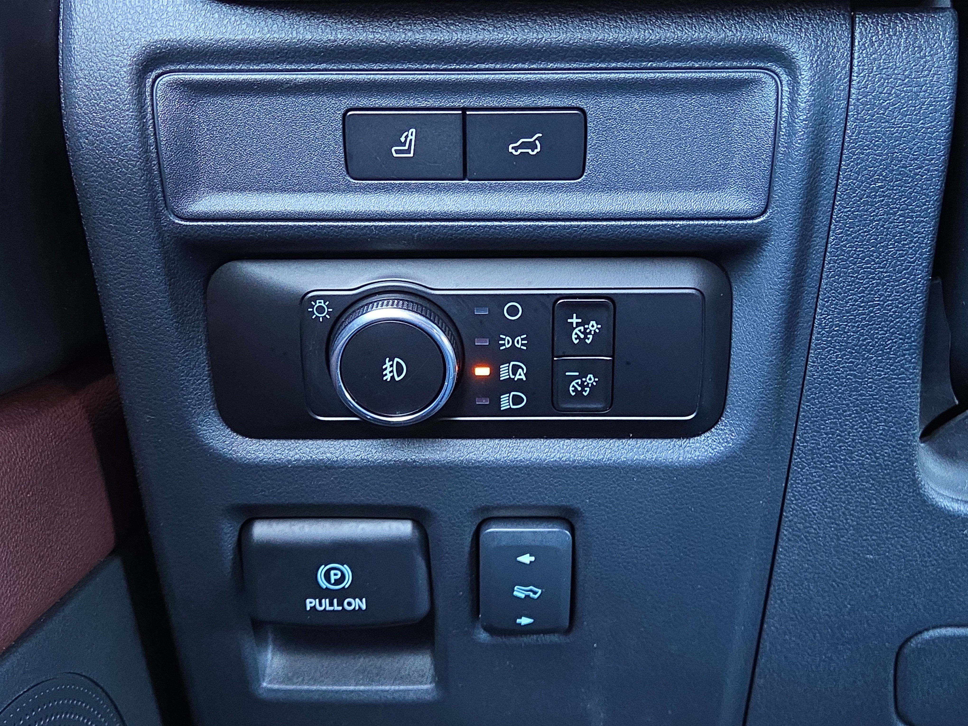 Certified 2023 Ford Expedition Limited image 27