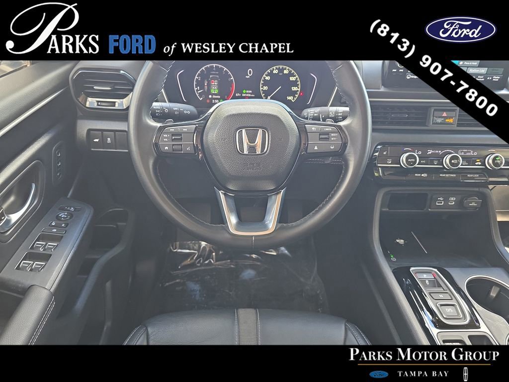 Used 2024 Honda Pilot Touring image 12