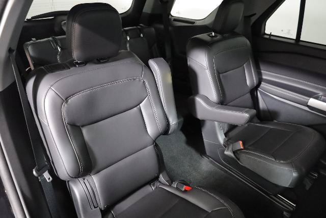 Certified 2024 Ford Explorer XLT w/ Equipment Group 202A AWD/4WD image 10