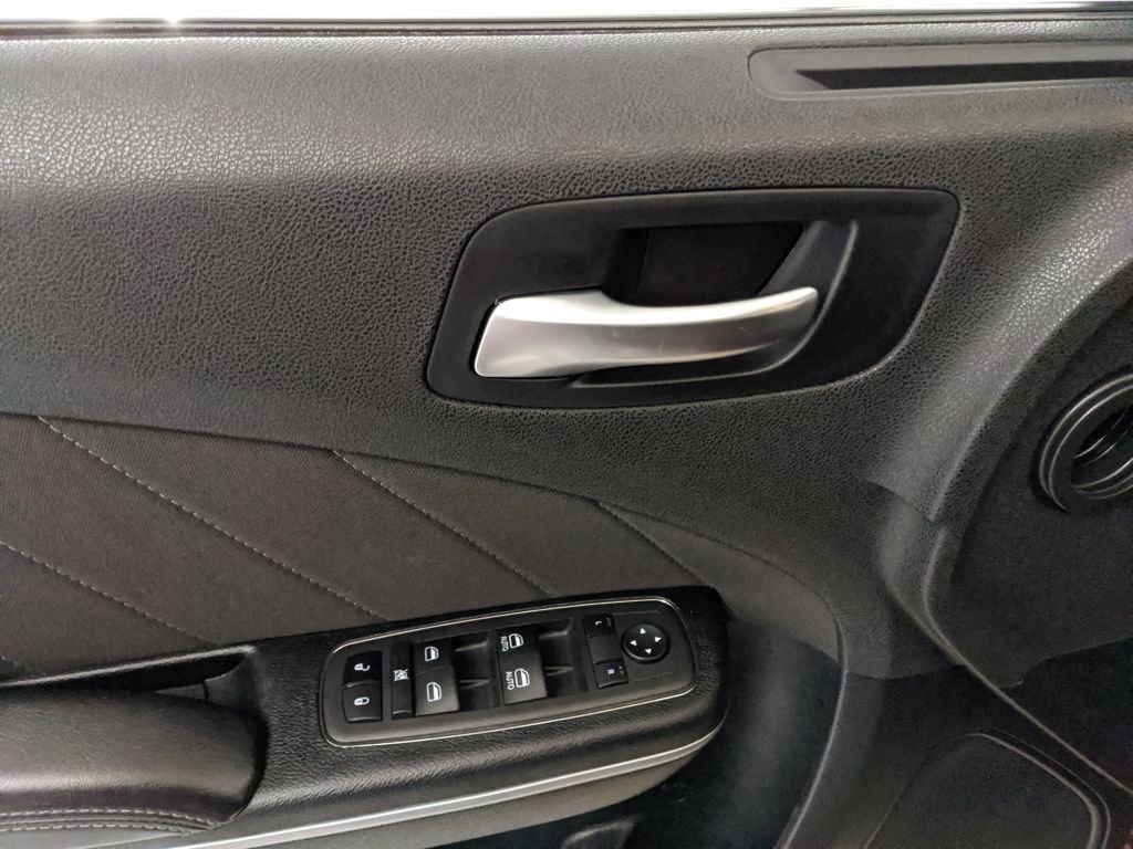 Used 2023 Dodge Charger SXT image 15