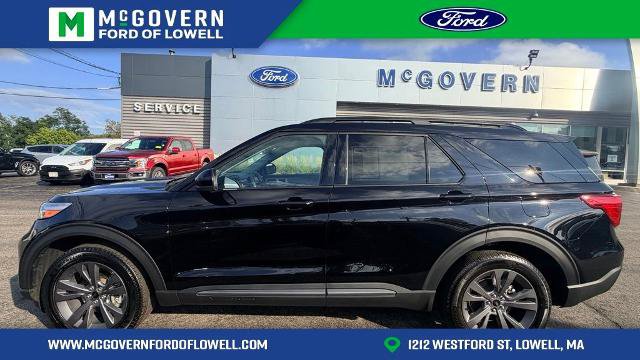 Certified 2023 Ford Explorer XLT w/ Equipment Group 202A AWD/4WD image 1