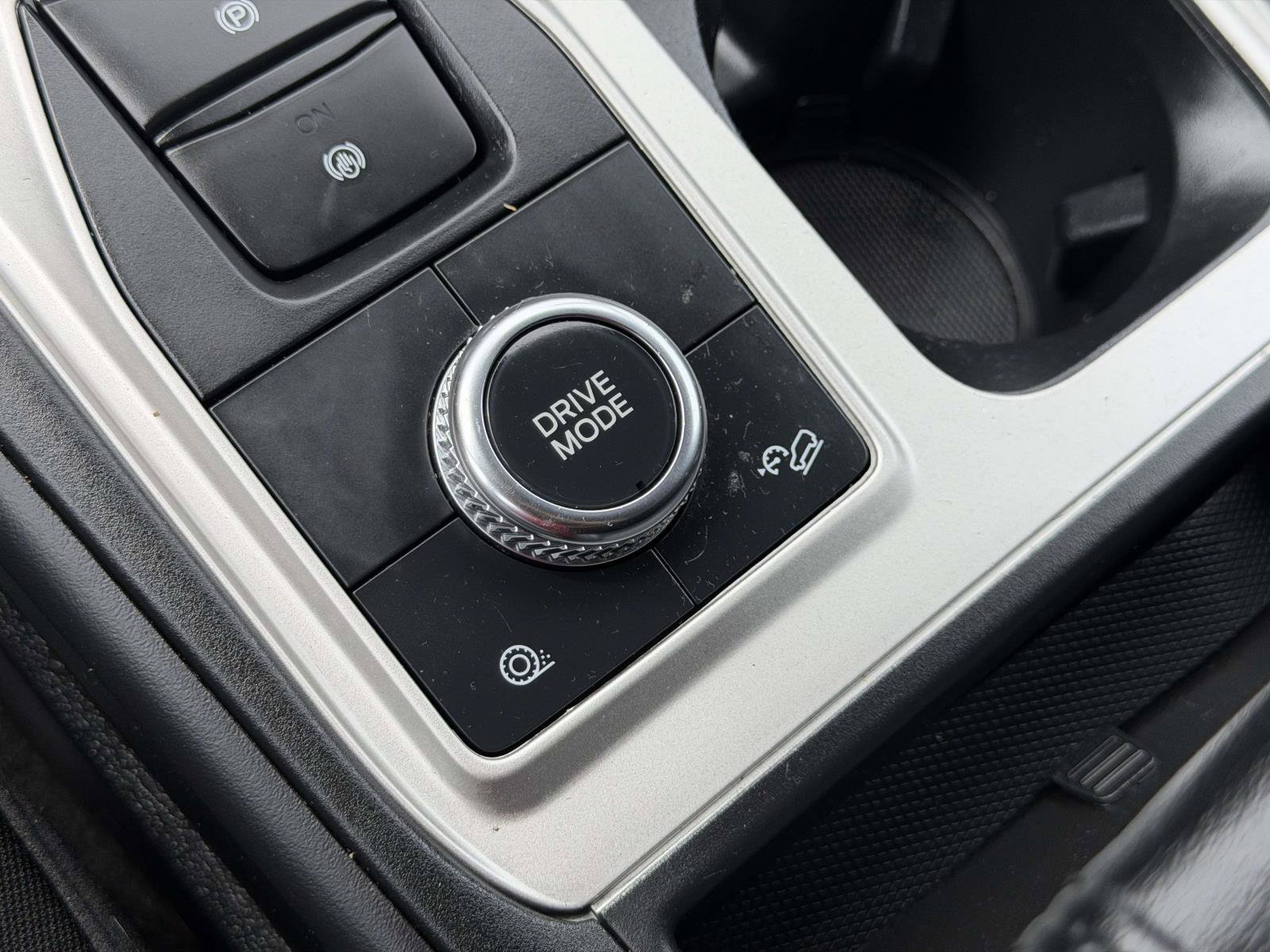 Certified 2023 Ford Explorer XLT AWD/4WD image 35