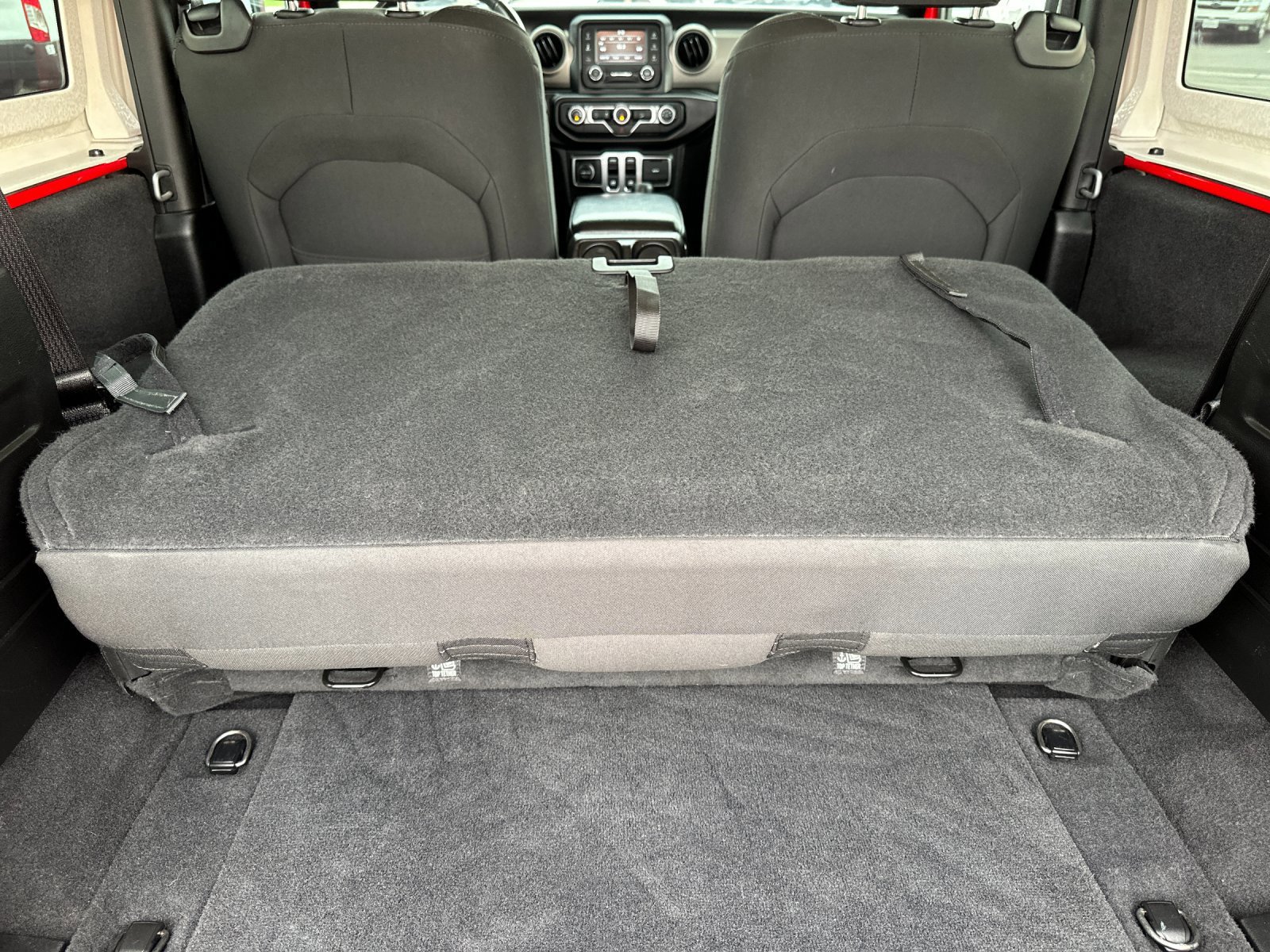 Used 2019 Jeep Wrangler Sport image 15