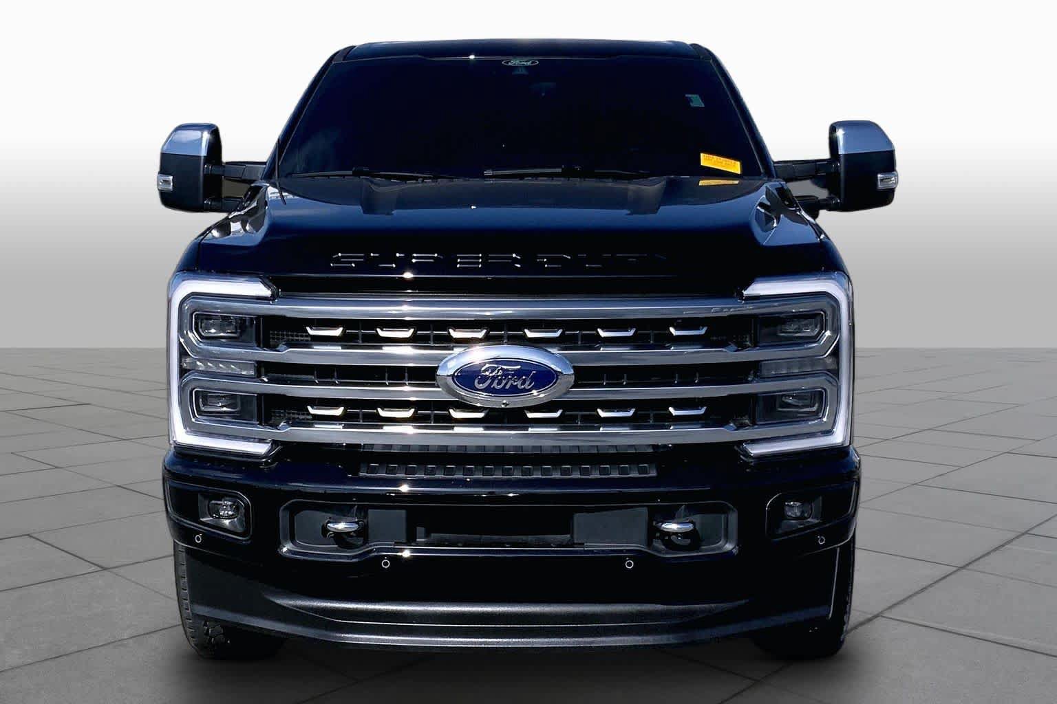 Certified 2024 Ford F350 Platinum w/ FX4 Off-Road Package AWD/4WD image 4