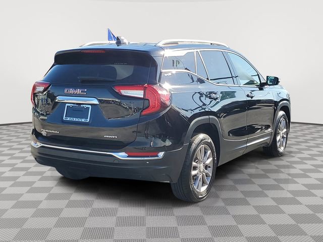 Used 2023 GMC Terrain SLT image 4