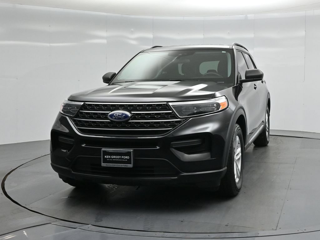 Certified 2024 Ford Explorer XLT RWD image 49