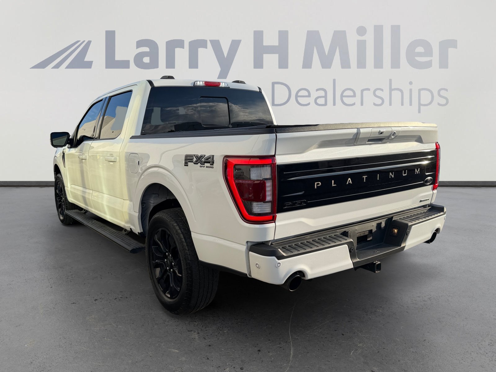 Certified 2023 Ford F150 Platinum w/ Equipment Group 701A High AWD/4WD image 3