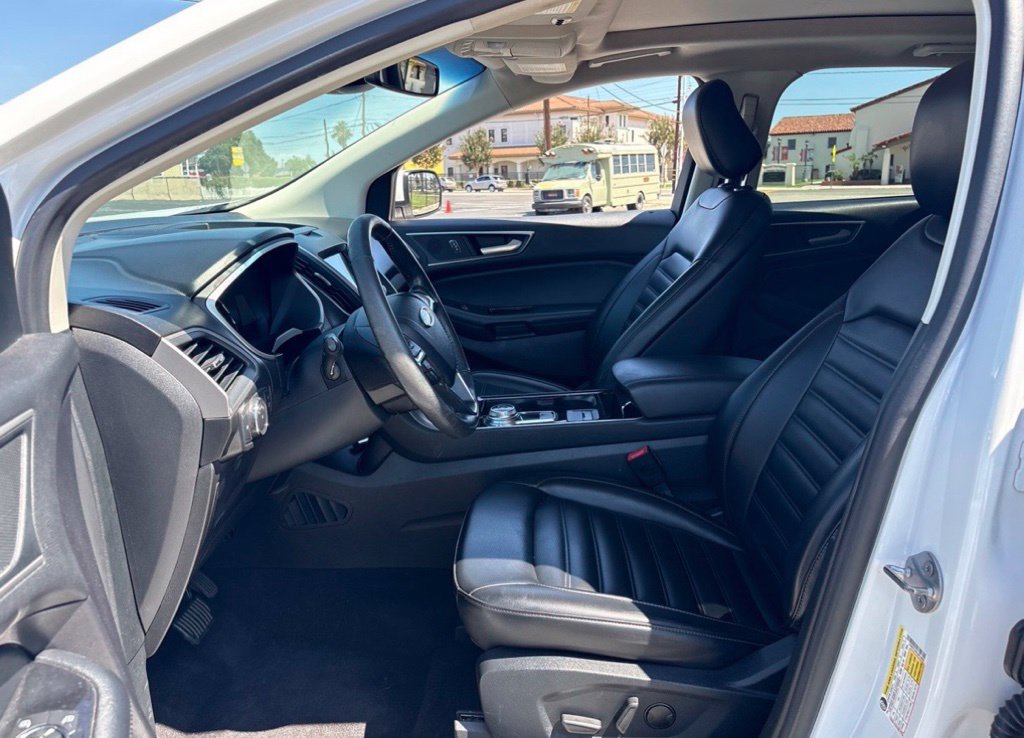 Certified 2020 Ford Edge SEL w/ Convenience Package FWD image 5