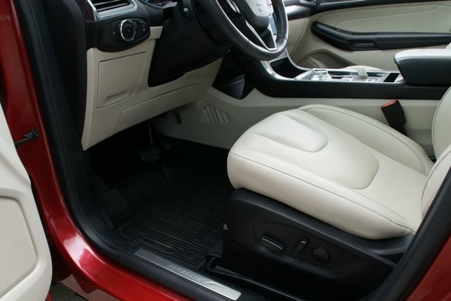 Certified 2022 Ford Edge Titanium w/ Class II Trailer Tow Package image 16