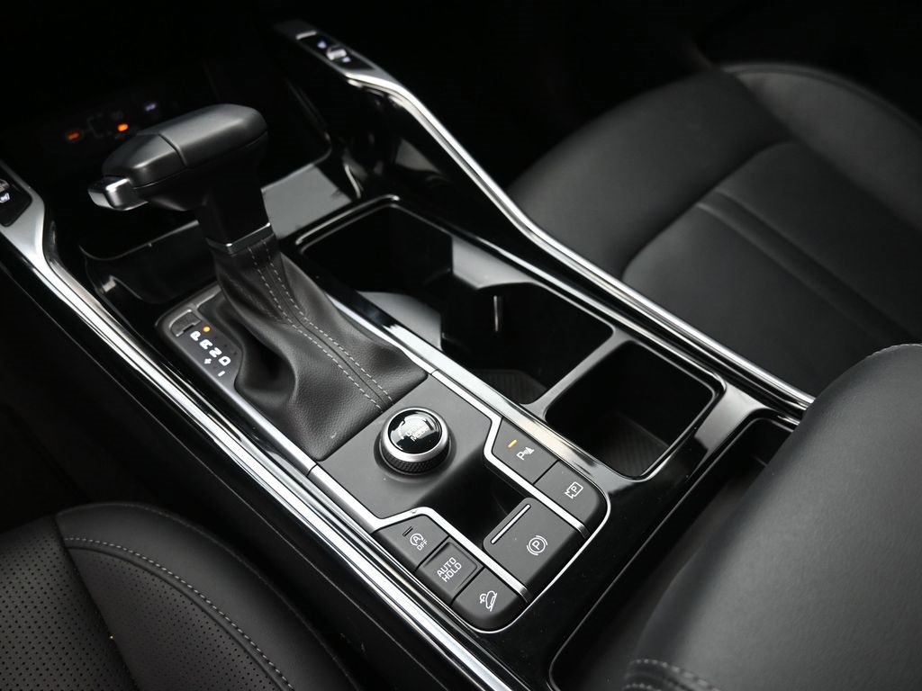 Used 2025 Kia Sorento SX image 31