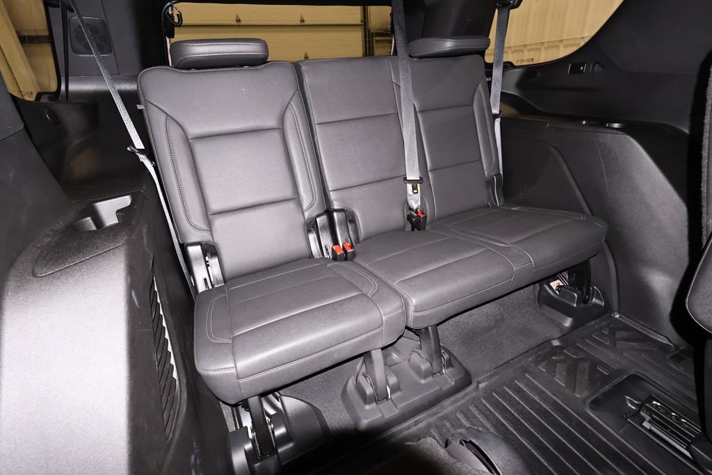 Used 2023 Chevrolet Tahoe Z71 w/ Luxury Package AWD/4WD image 21