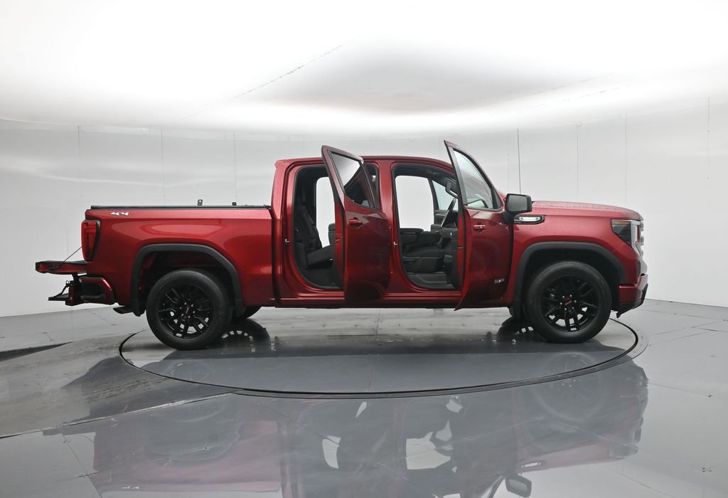 Used 2022 GMC Sierra 1500 Elevation image 32