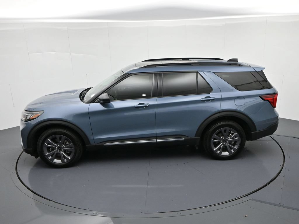 Certified 2025 Ford Explorer Active w/ Active Comfort Package AWD/4WD image 18