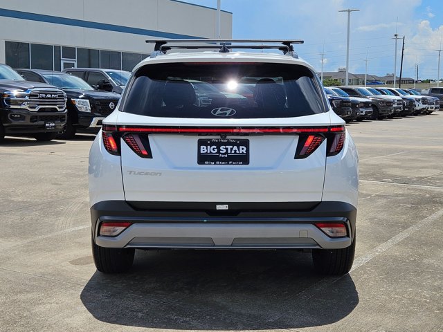 Used 2025 Hyundai Tucson SEL FWD image 4